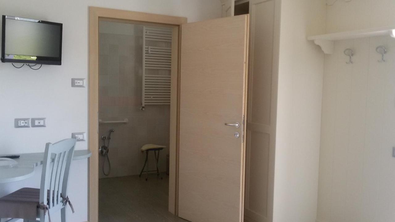 Affittacamere Rubino Guest House Ponte nell'Alpi Exterior photo