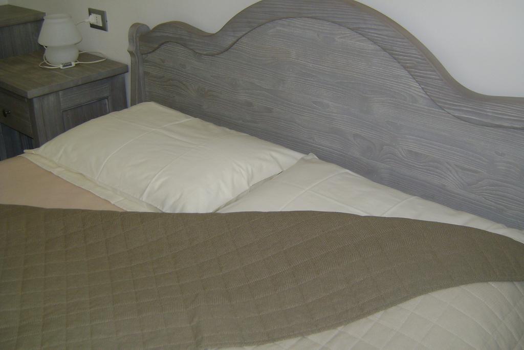 Affittacamere Rubino Guest House Ponte nell'Alpi Exterior photo