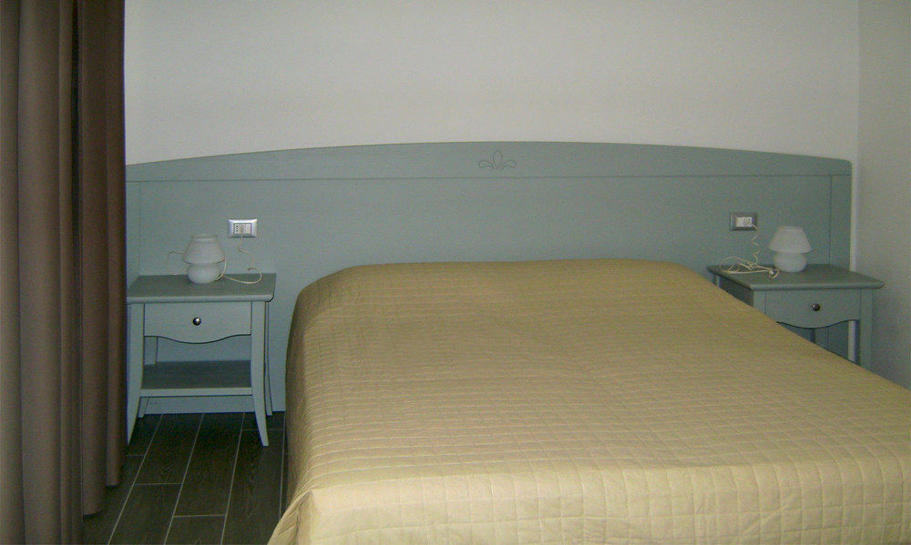 Affittacamere Rubino Guest House Ponte nell'Alpi Exterior photo