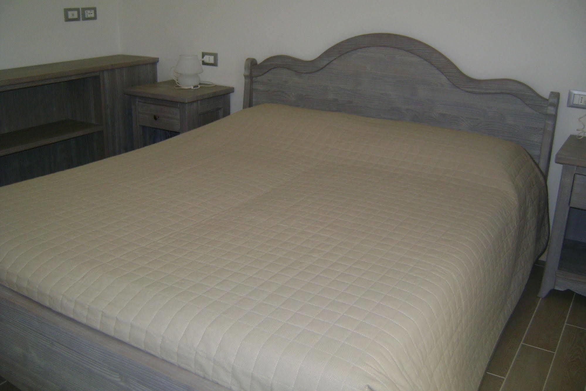 Affittacamere Rubino Guest House Ponte nell'Alpi Exterior photo